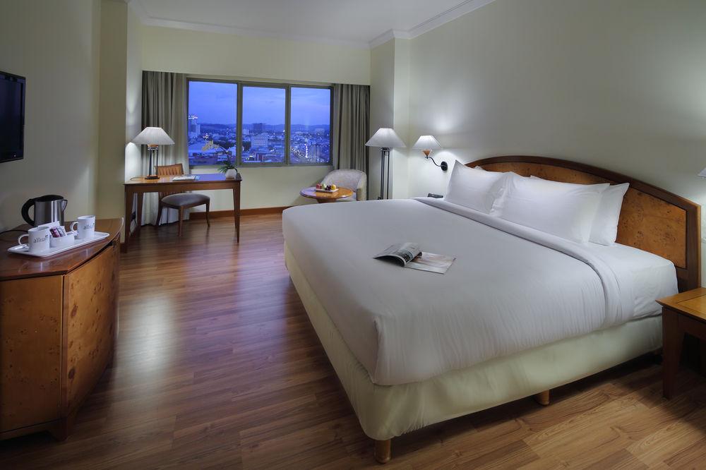 Four Points By Sheraton Batam Nagoya Extérieur photo